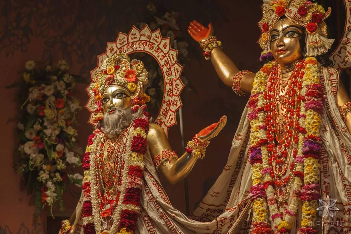 гауранга майпур божества. харе кришна новый год. кришна новый год. вайшнавский новый год. харе кришна с новым годом.